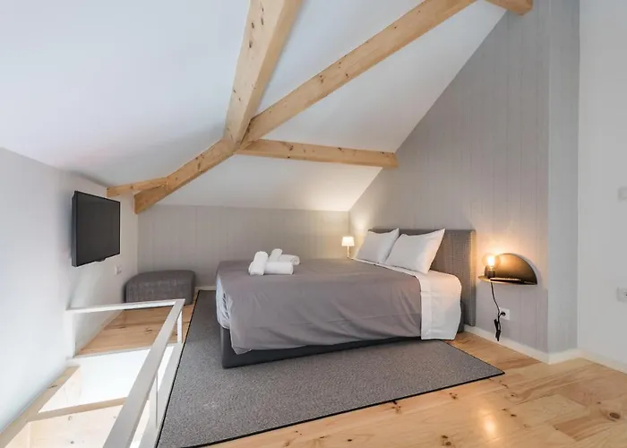 Sá De Noronha Mezzanine W Terrace